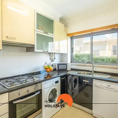 #077 T2 Pata Village By Holidays Albufeira
